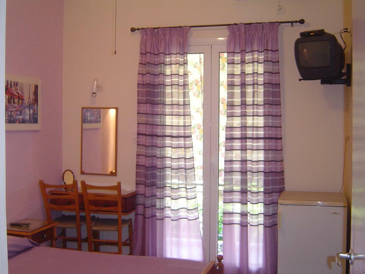 Nana Hotel Kamena Vourla Esterno foto